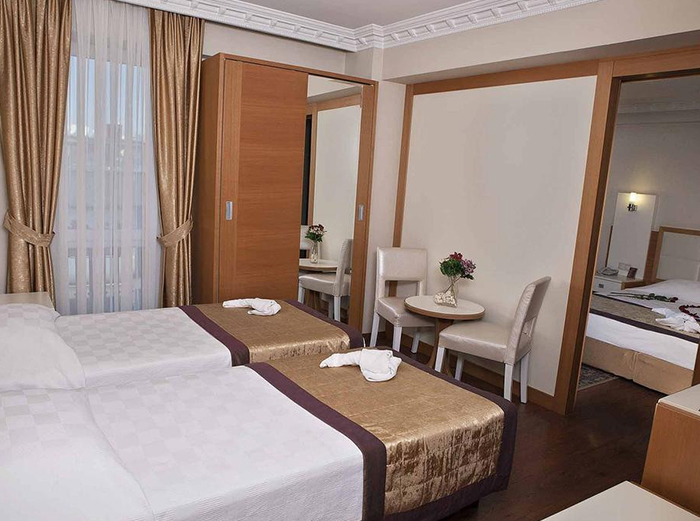 Baron Hotel Rooms